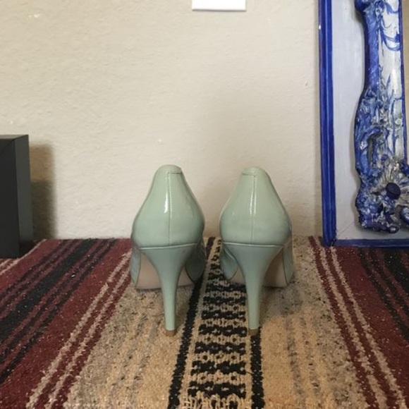 Comfiest heels ever! - Picture 4 of 5